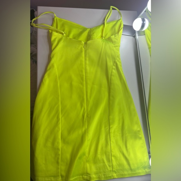 worn once! size xs! - Picture 2 of 3